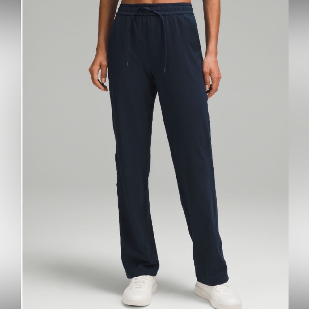 Soft Jersey Straight-Leg Mid-Rise Pant *Regular - Size 6